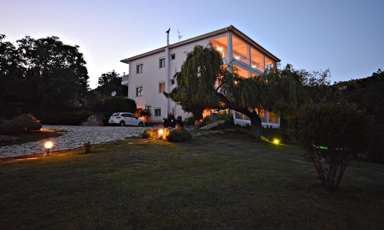 Guesthouse Vissinokipos - Biker Friendly - Motorradhotel Kastoria Exterior foto